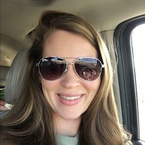 Meet your Posher, Carmen